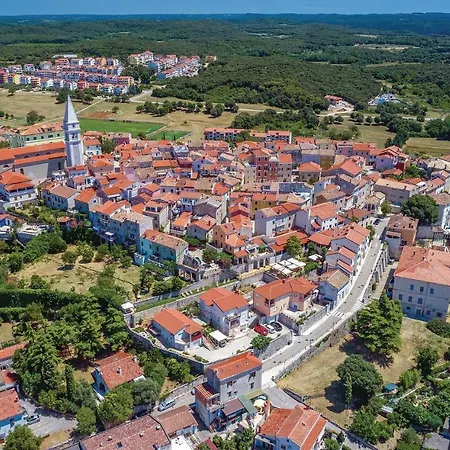 Appartement Awesome In With Wifi