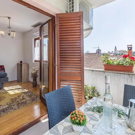 1 Bedroom Beautiful In *