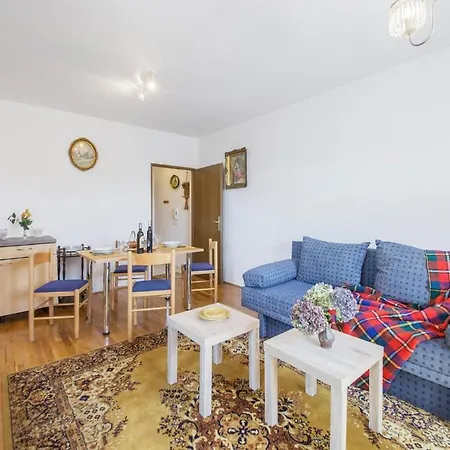 公寓 1 Bedroom Beautiful In