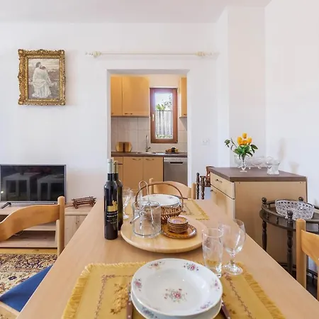 1 Bedroom Beautiful In 冯塔纳