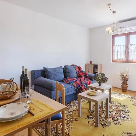 Apartment Awesome In With Wifi Funtana